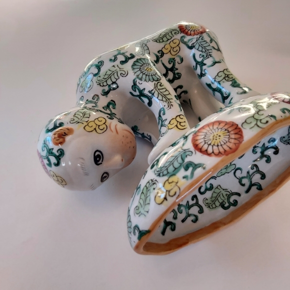 Decor - Picture 3 of 4